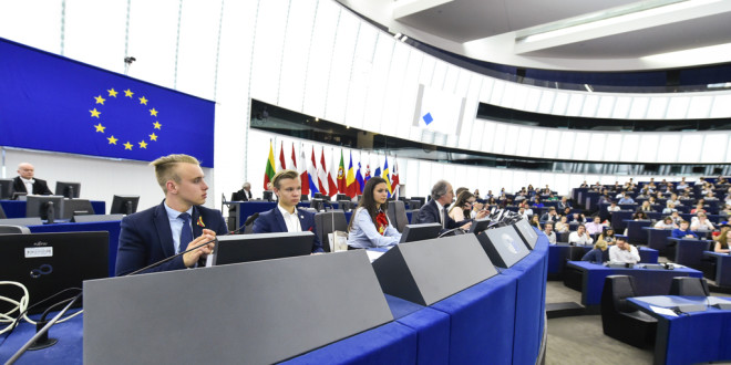 European Youth Event 2018 - #EYE2018 - Closing plenary ' Euroscola special: Voting time! '